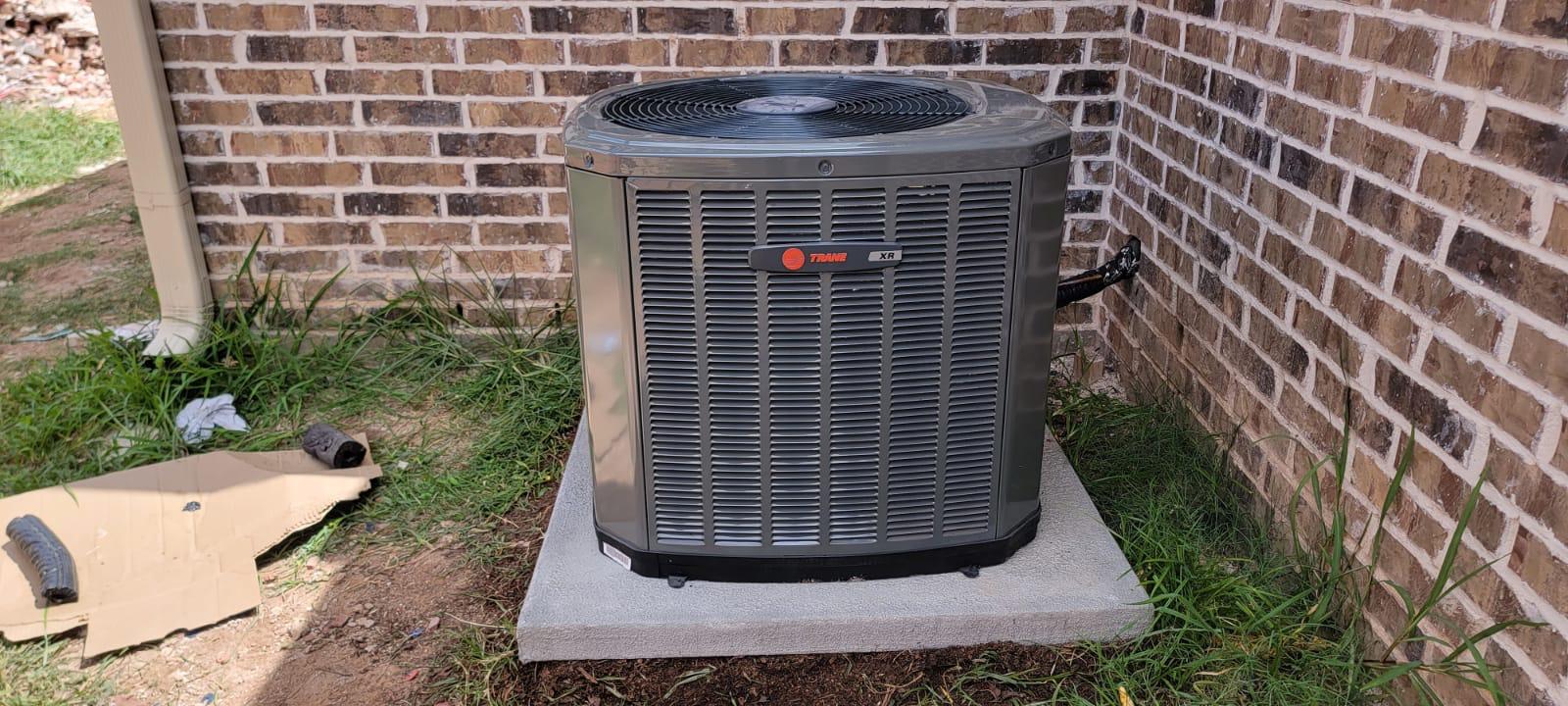 outdoor condenser unit service for a Fort Bend Houston home